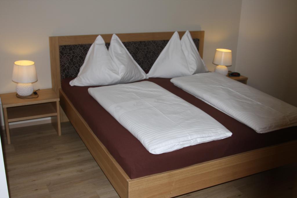 Pension & Weingut Storchenblick Illmitz Dış mekan fotoğraf